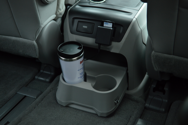 Illustration for article titled Can
the 2015 Toyota Sienna XLE Function as a Poor Man's Maybach?
